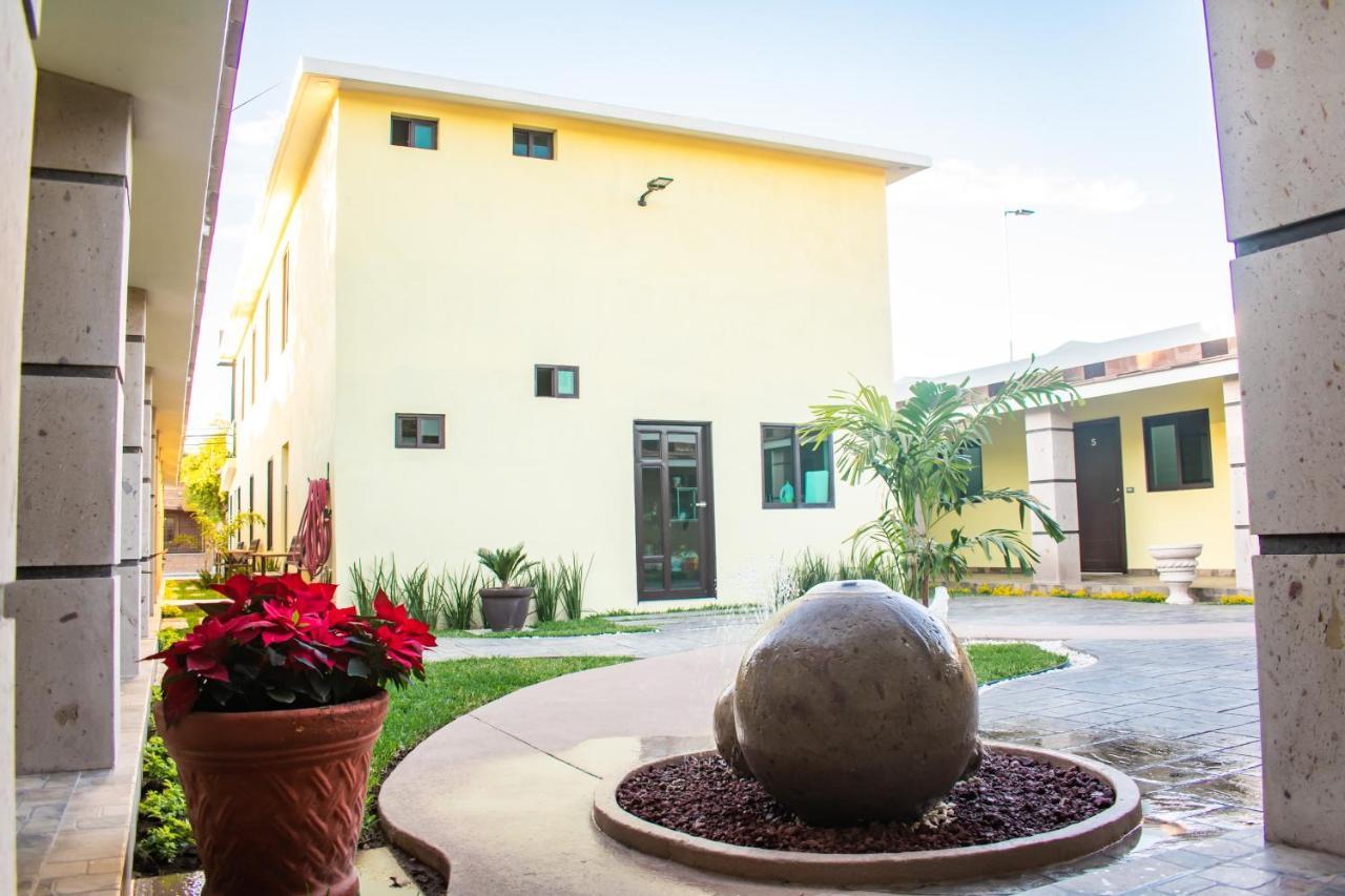 Hotel El Milagro Эль-Фуэрте Экстерьер фото